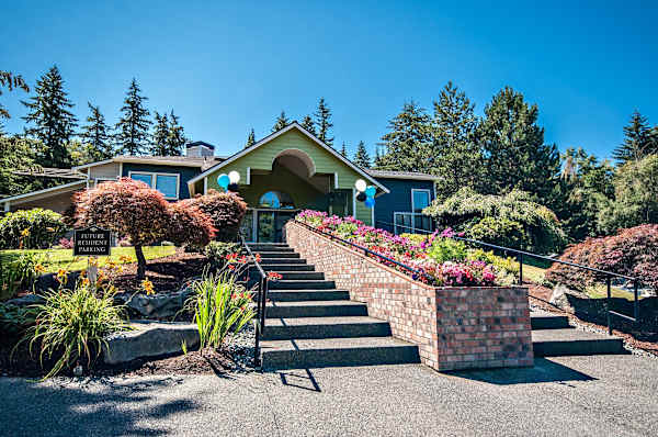 Brackett Apartments property